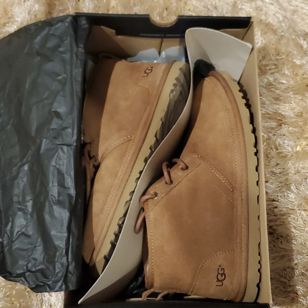 Boots - Picture 4 of 4